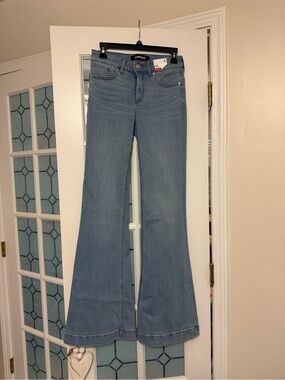 Express Women's Light Blue High-Rise Flare Jeans